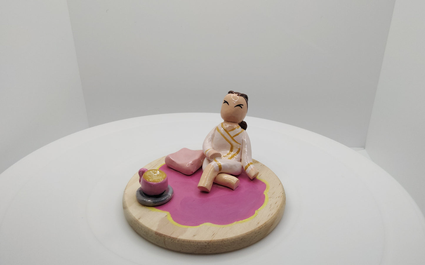 'Coffee and Chill' Desk Ornament